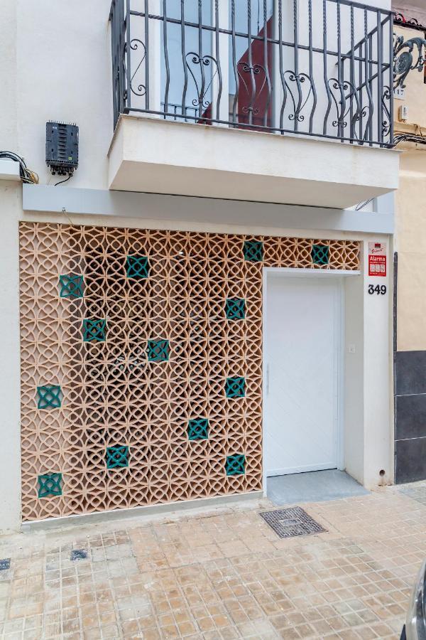 Three Floor House With Terrace Villa Valencia Bagian luar foto