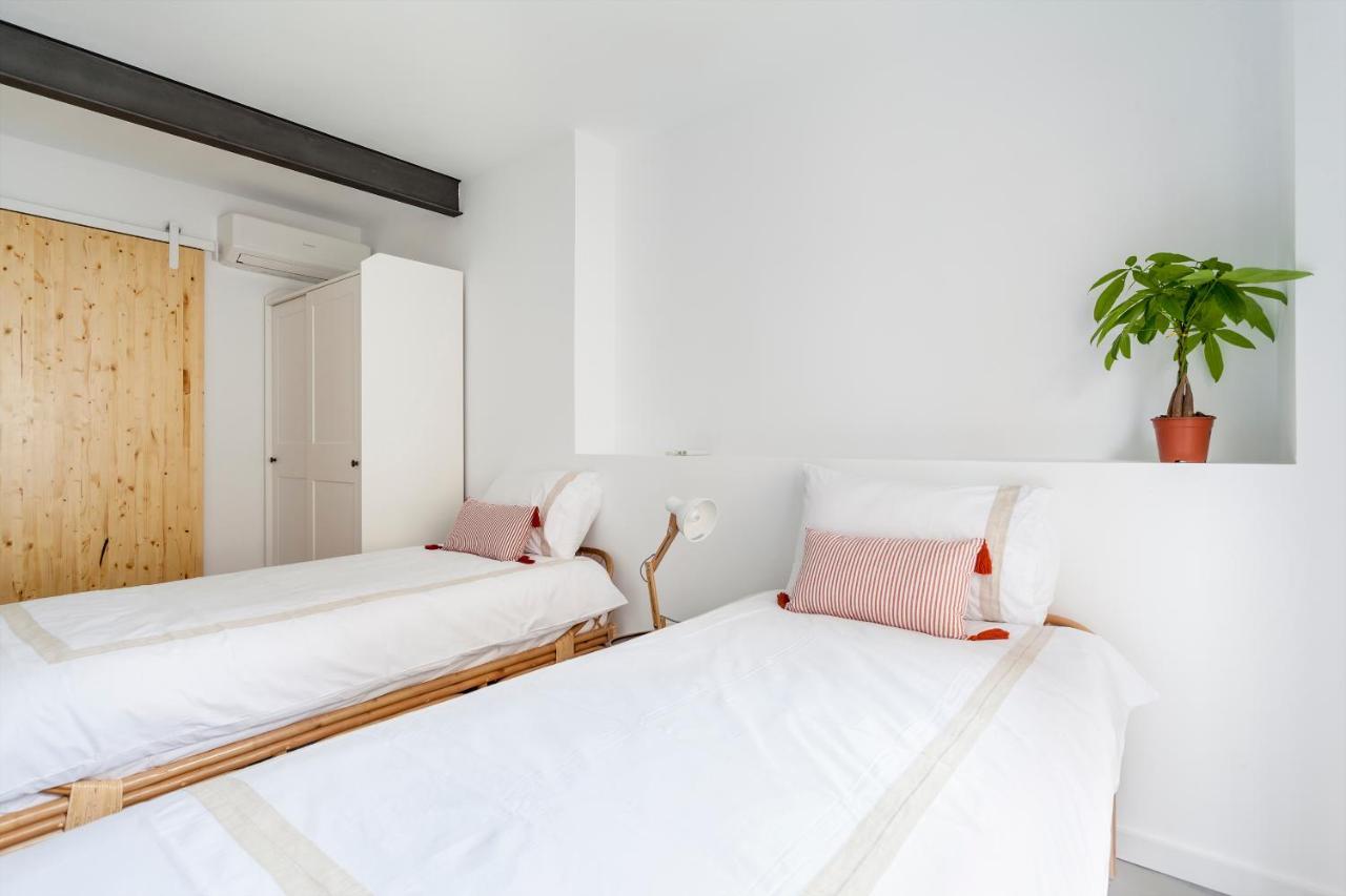 Three Floor House With Terrace Villa Valencia Bagian luar foto