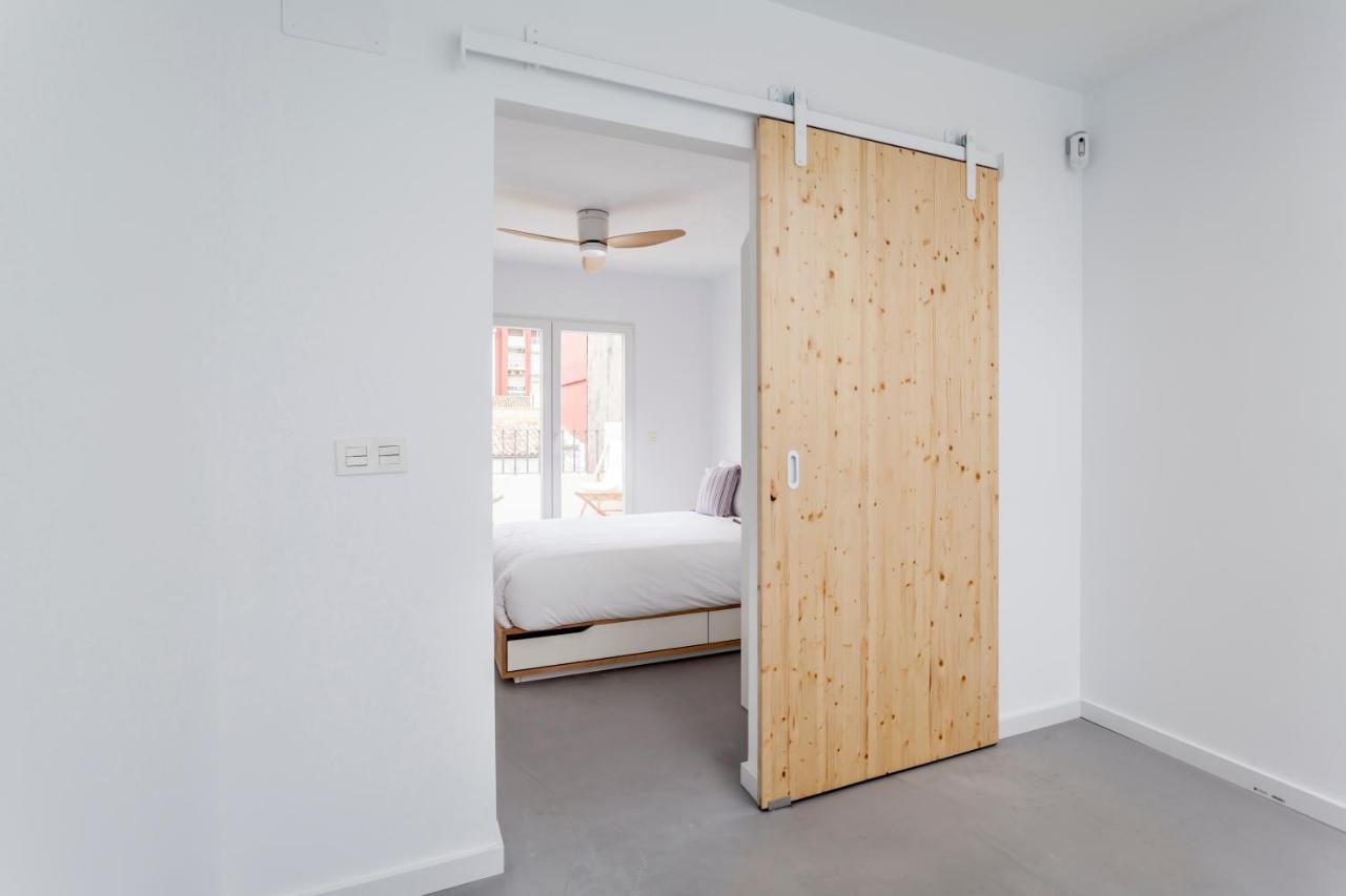 Three Floor House With Terrace Villa Valencia Bagian luar foto